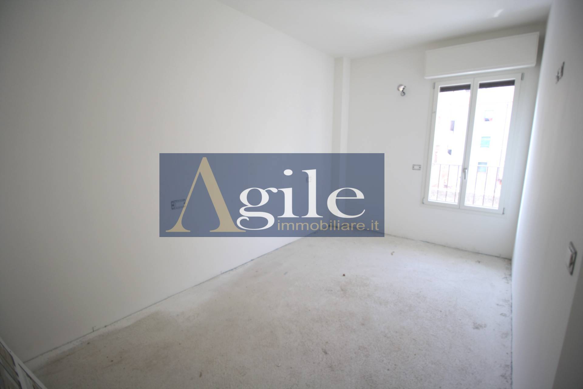 Appartamento in vendita a San Benedetto del Tronto, Centrale verso sud