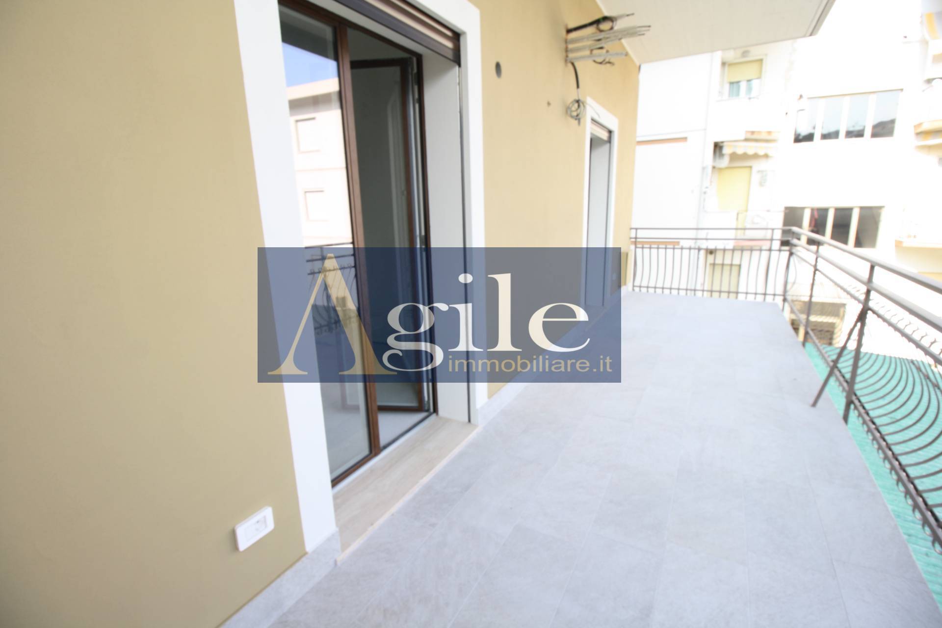 Appartamento in vendita a San Benedetto del Tronto, Centrale verso sud