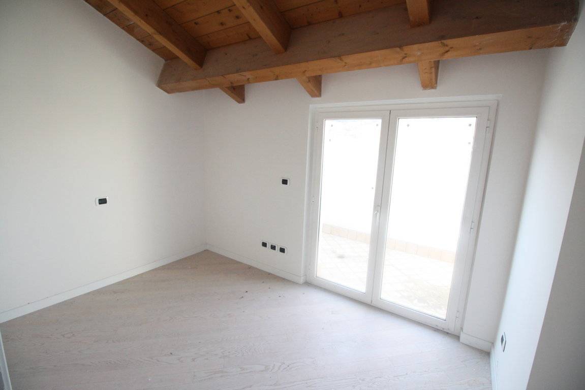 Attico/Mansarda in vendita a Ascoli Piceno, Borgo Solest