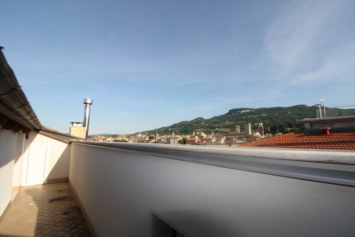 Attico/Mansarda in vendita a Ascoli Piceno, Borgo Solest
