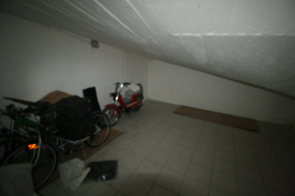 Box o garage in vendita a Massignano