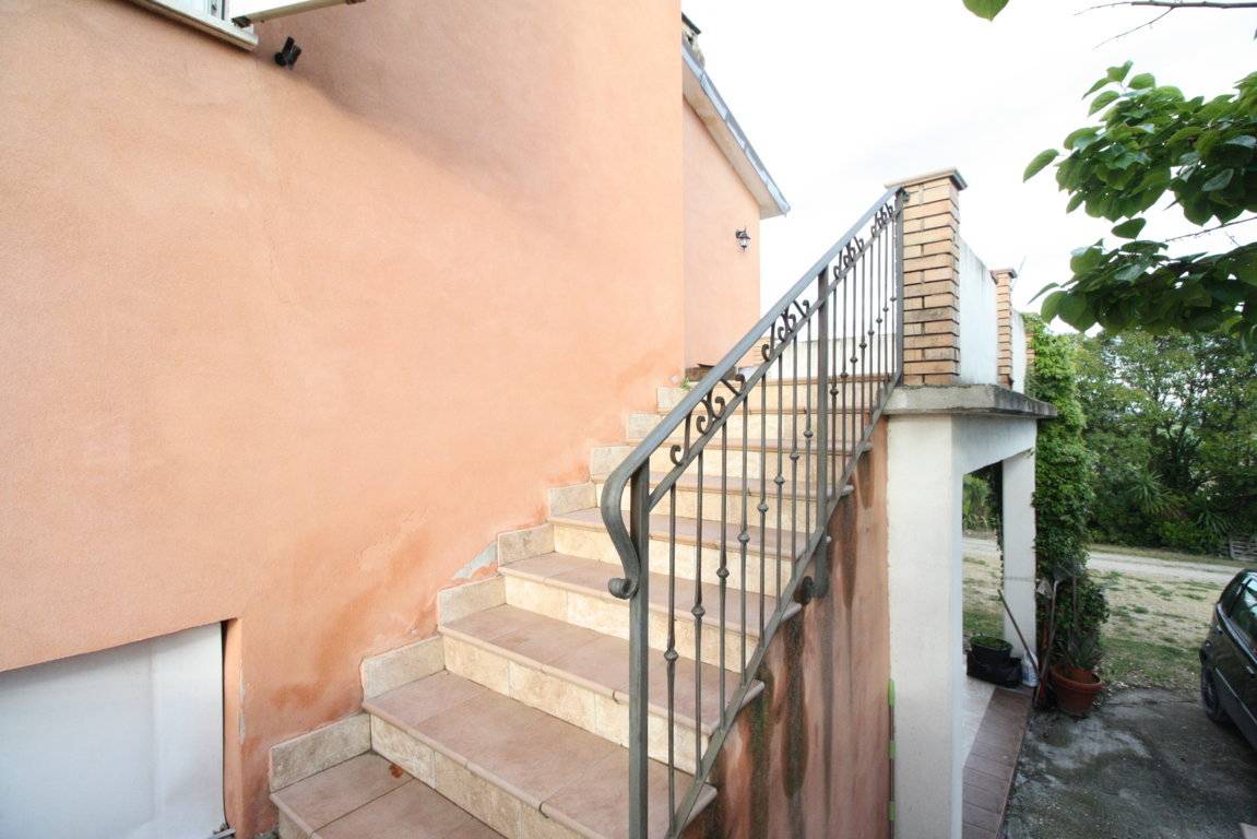 Rustico/Casale in vendita a Monsampolo del Tronto, Monsampolo