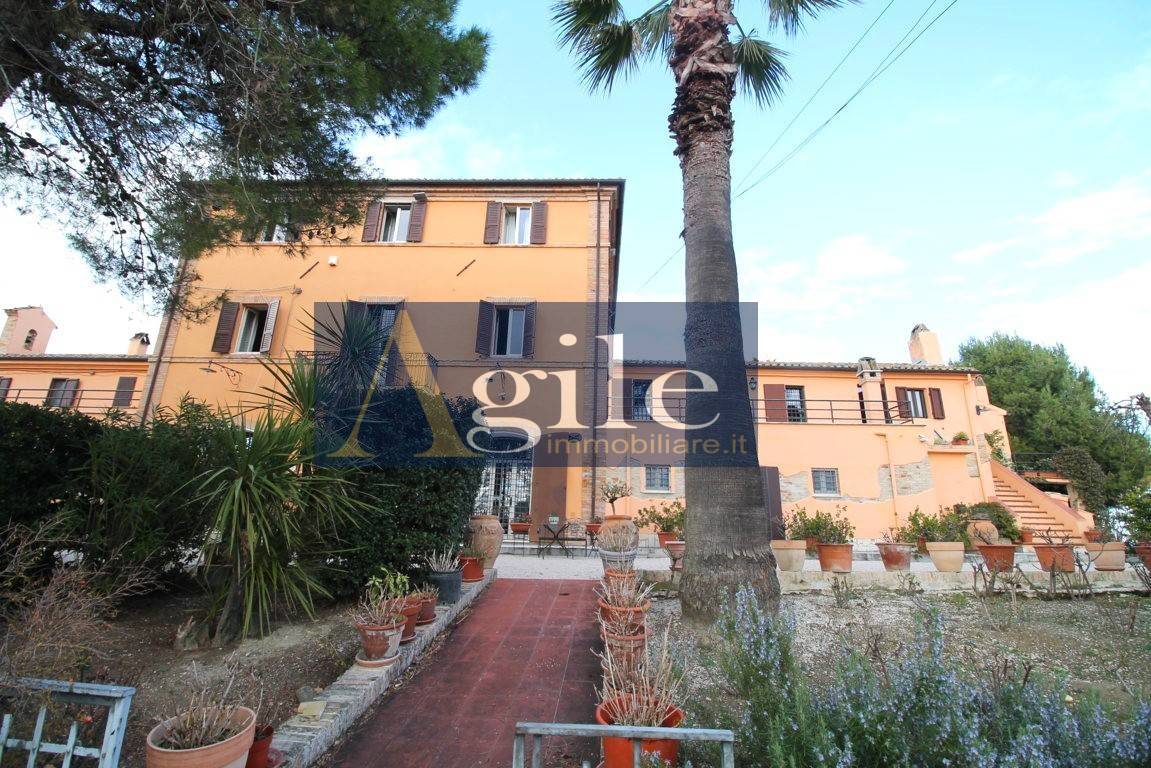 Palazzo Storico in vendita a Offida