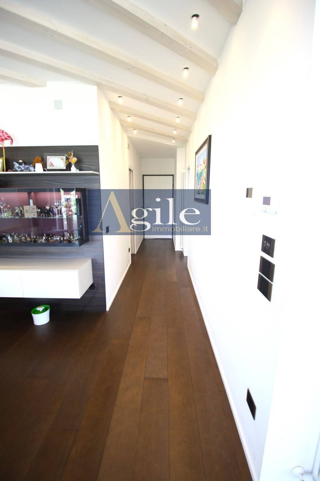 Appartamento in vendita a Alba Adriatica, Zona Mare