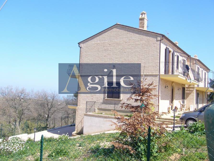 Villa a schiera / Bifamiliare in vendita a Ripatransone