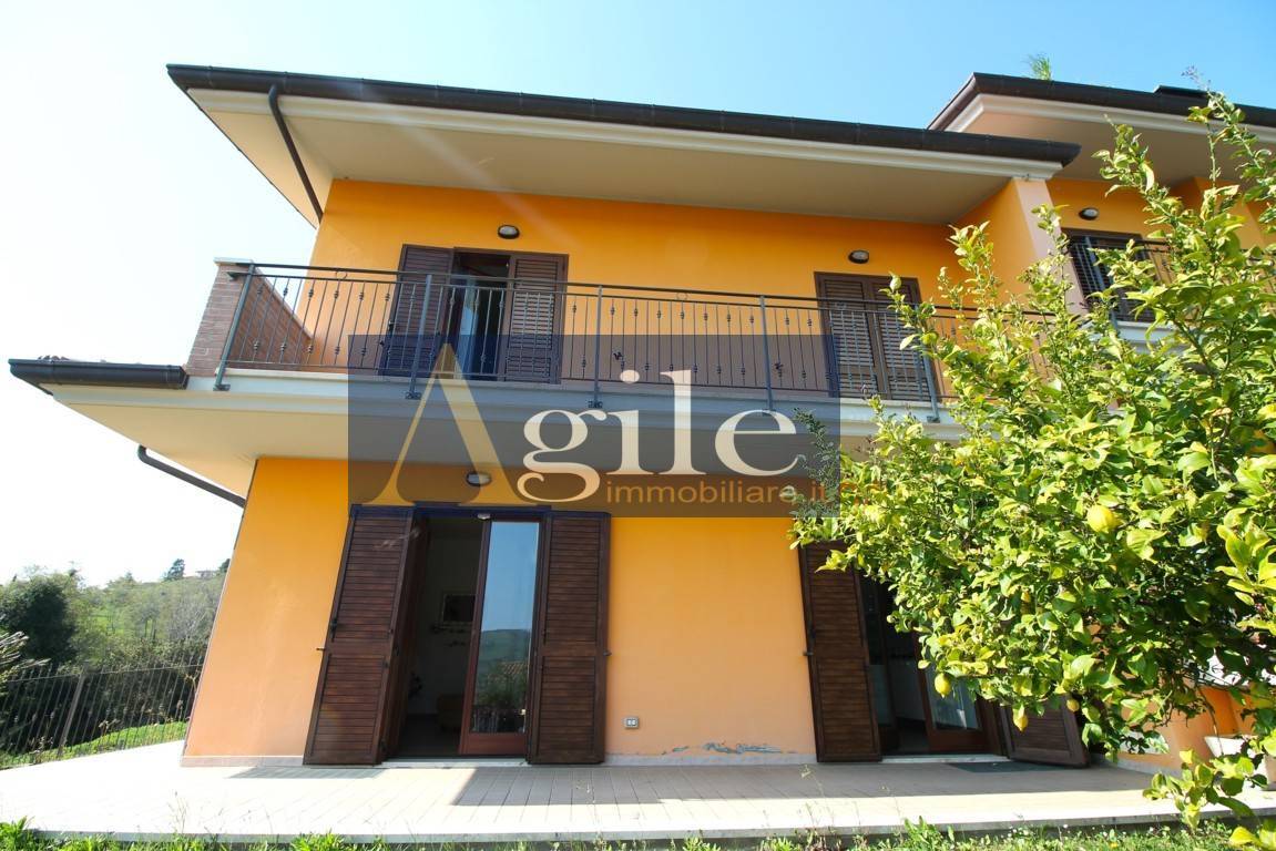 Villetta bifamiliare in vendita a Colli del Tronto, Villa San Giusepe