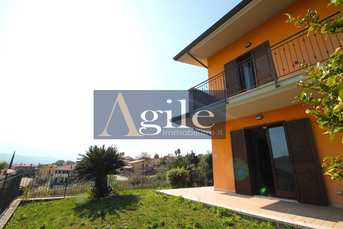 Villetta bifamiliare in vendita a Colli del Tronto, Villa San Giusepe