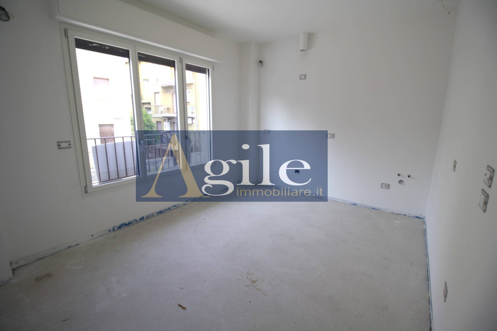 Appartamento in vendita a San Benedetto del Tronto, Centrale verso sud