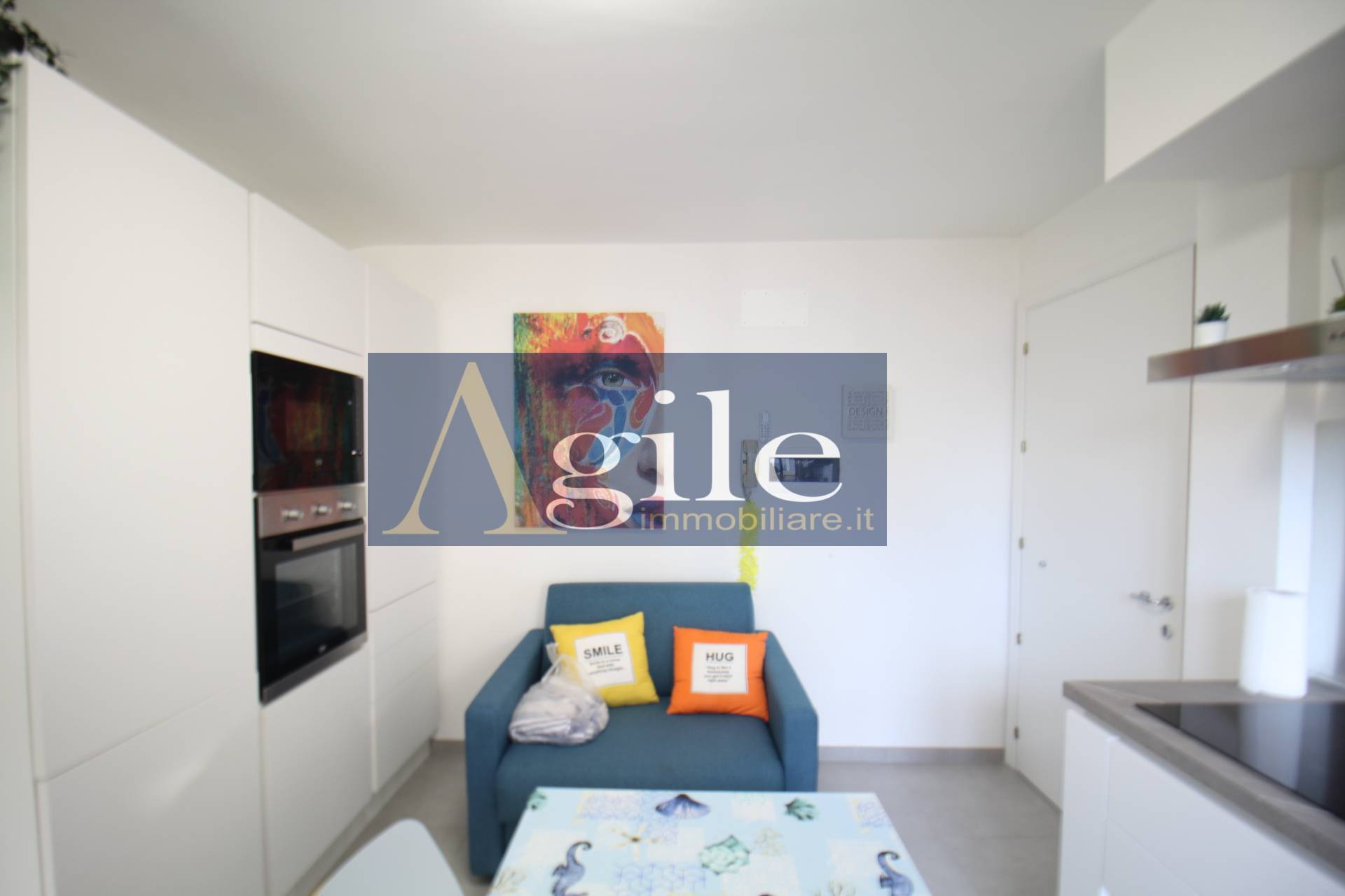 Appartamento in vendita a Alba Adriatica, Zona Mare