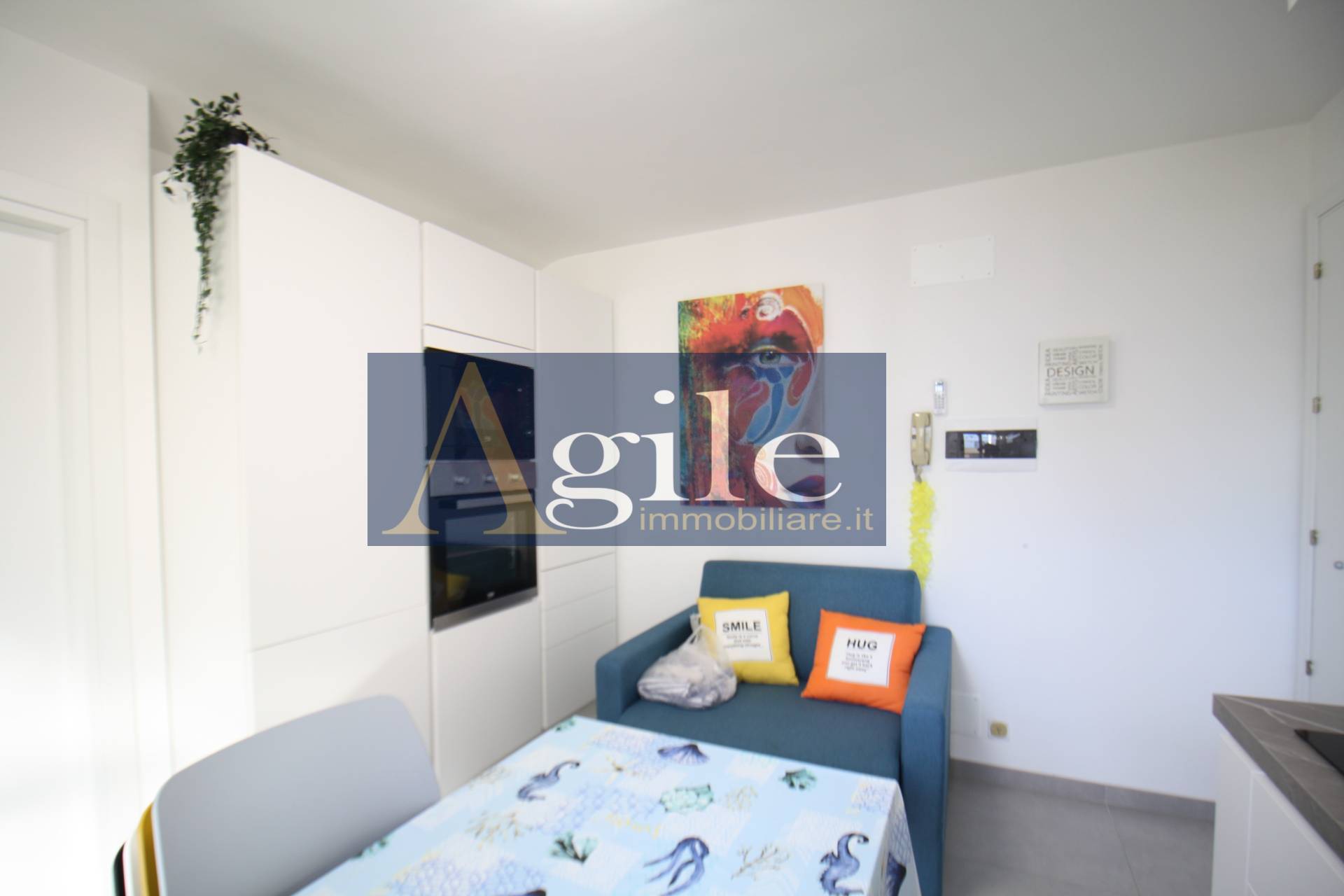 Appartamento in vendita a Alba Adriatica, Zona Mare