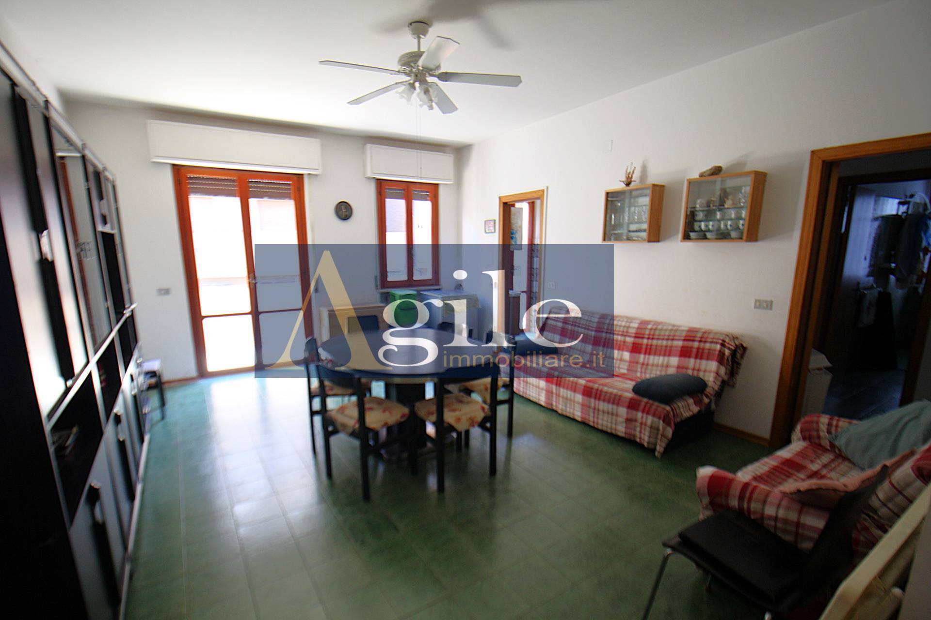 Appartamento in vendita a Alba Adriatica, Zona Mare