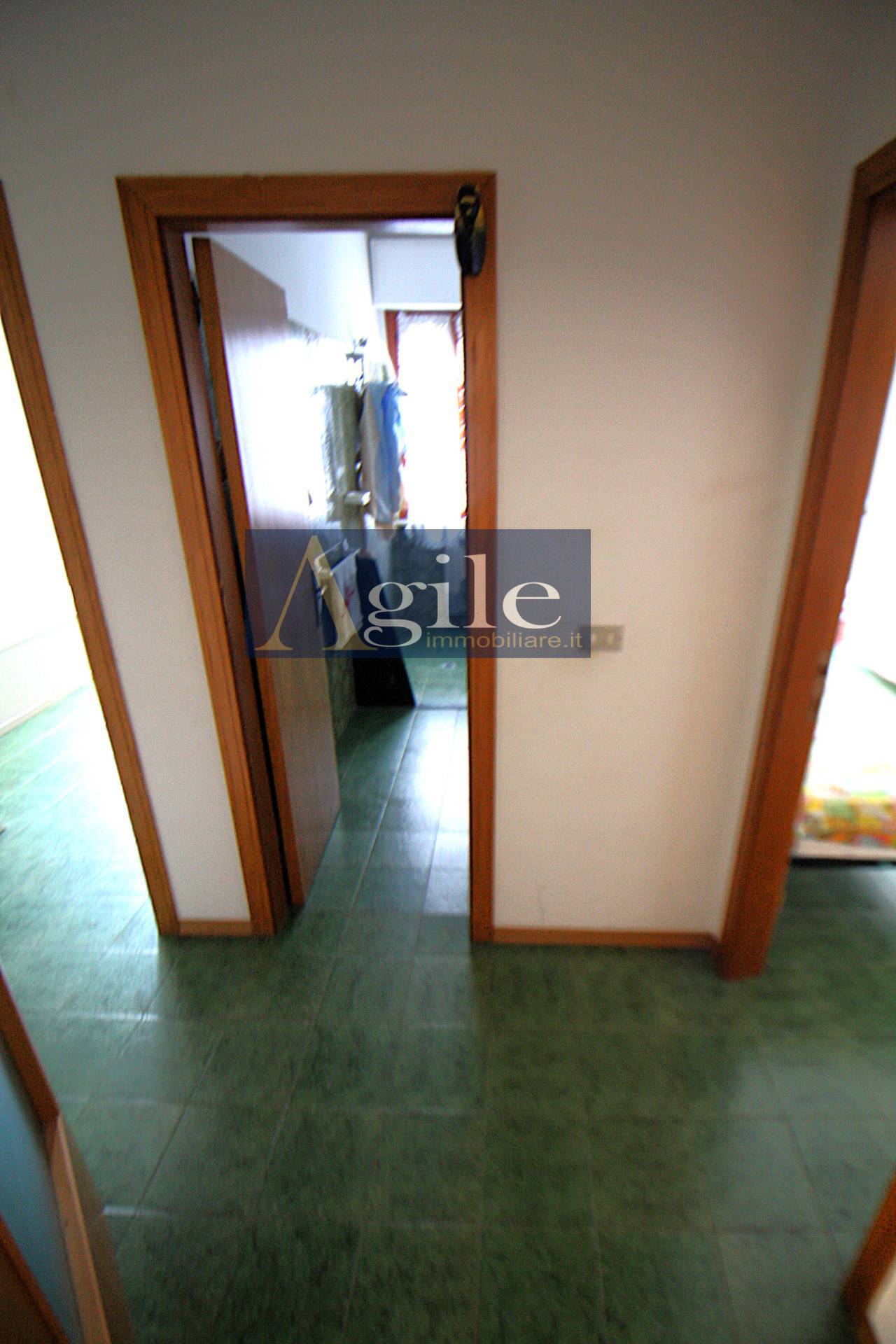 Appartamento in vendita a Alba Adriatica, Zona Mare