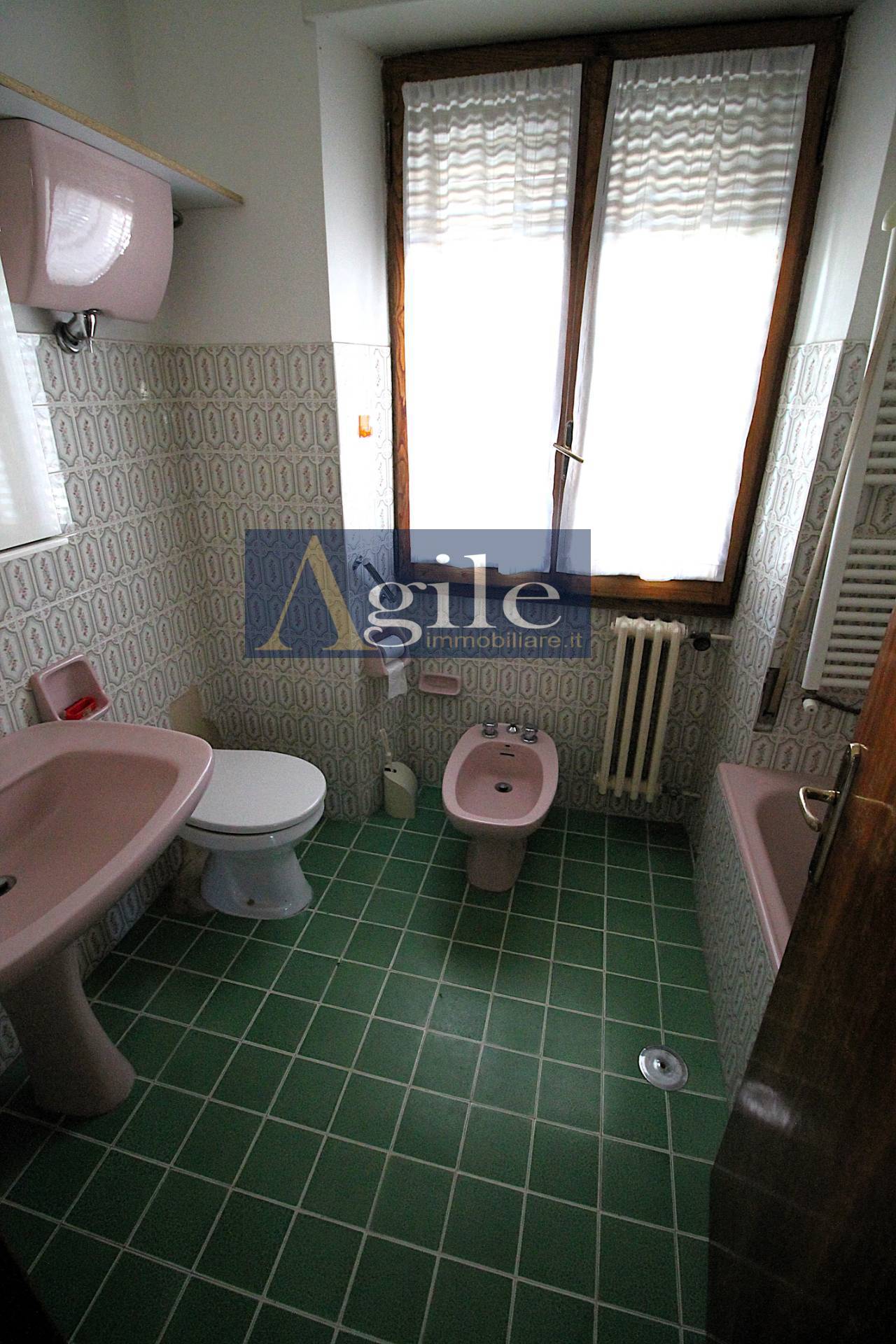 Casa indipendente in vendita a Ascoli Piceno, Castel Trosino