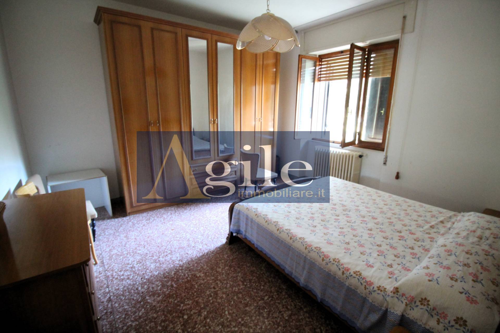 Casa indipendente in vendita a Ascoli Piceno, Castel Trosino