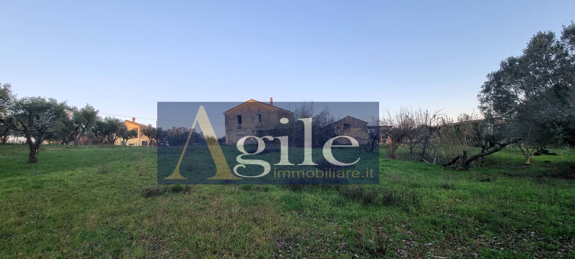 Rustico in vendita a Monteprandone, Collinare