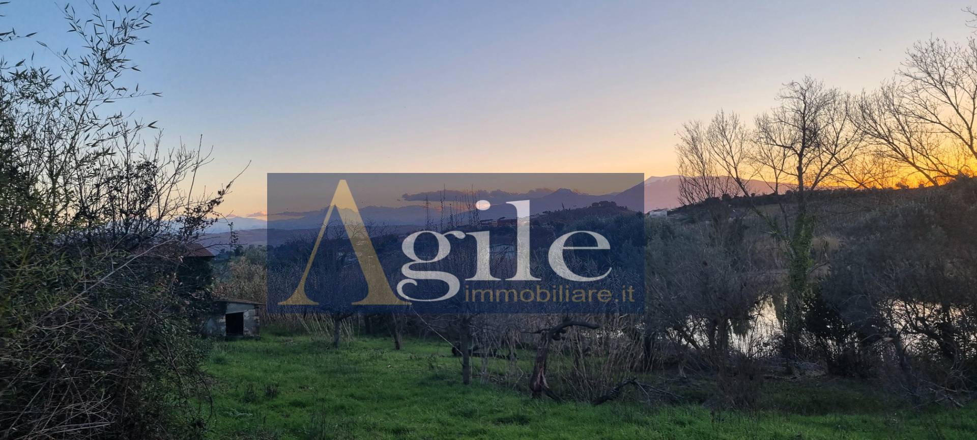 Rustico in vendita a Monteprandone, Collinare
