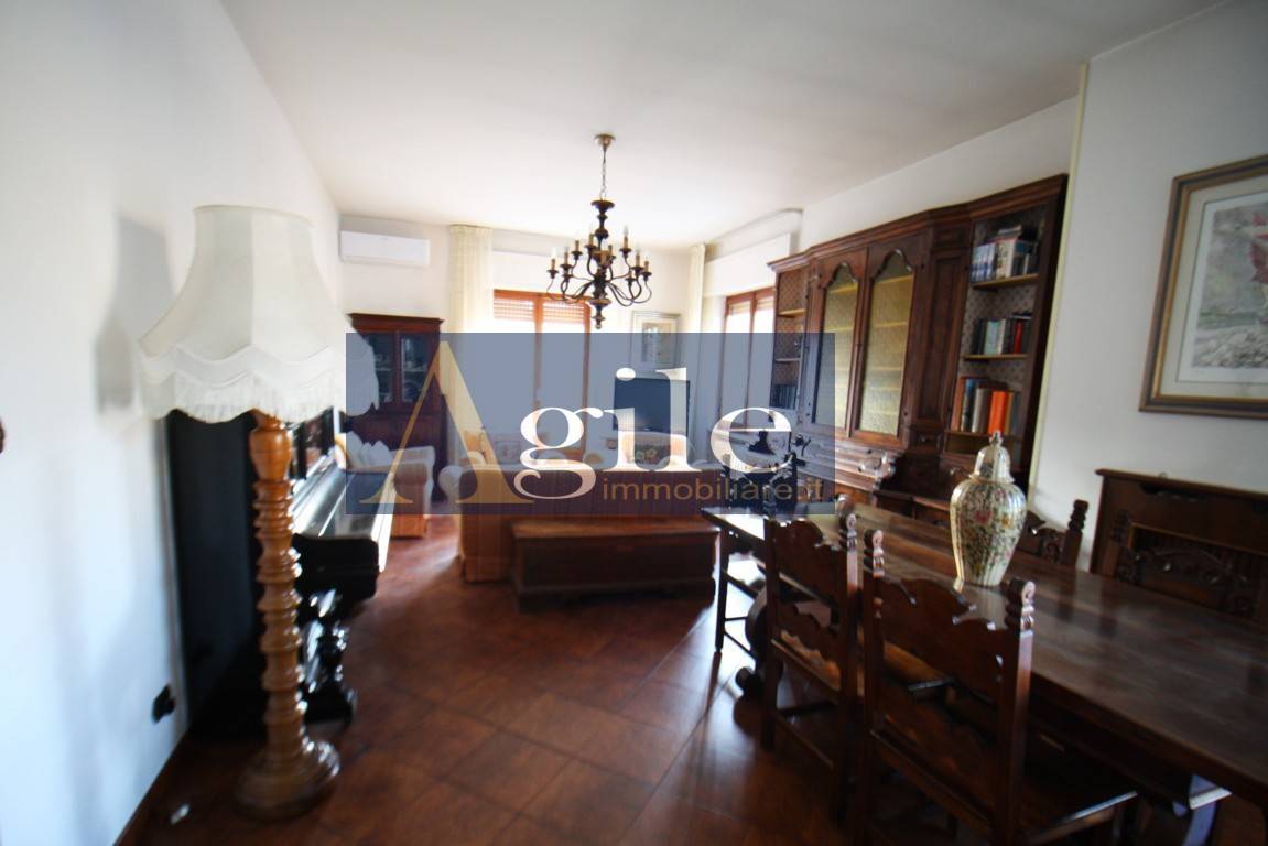 Appartamento in vendita a San Benedetto del Tronto, Centrale verso sud