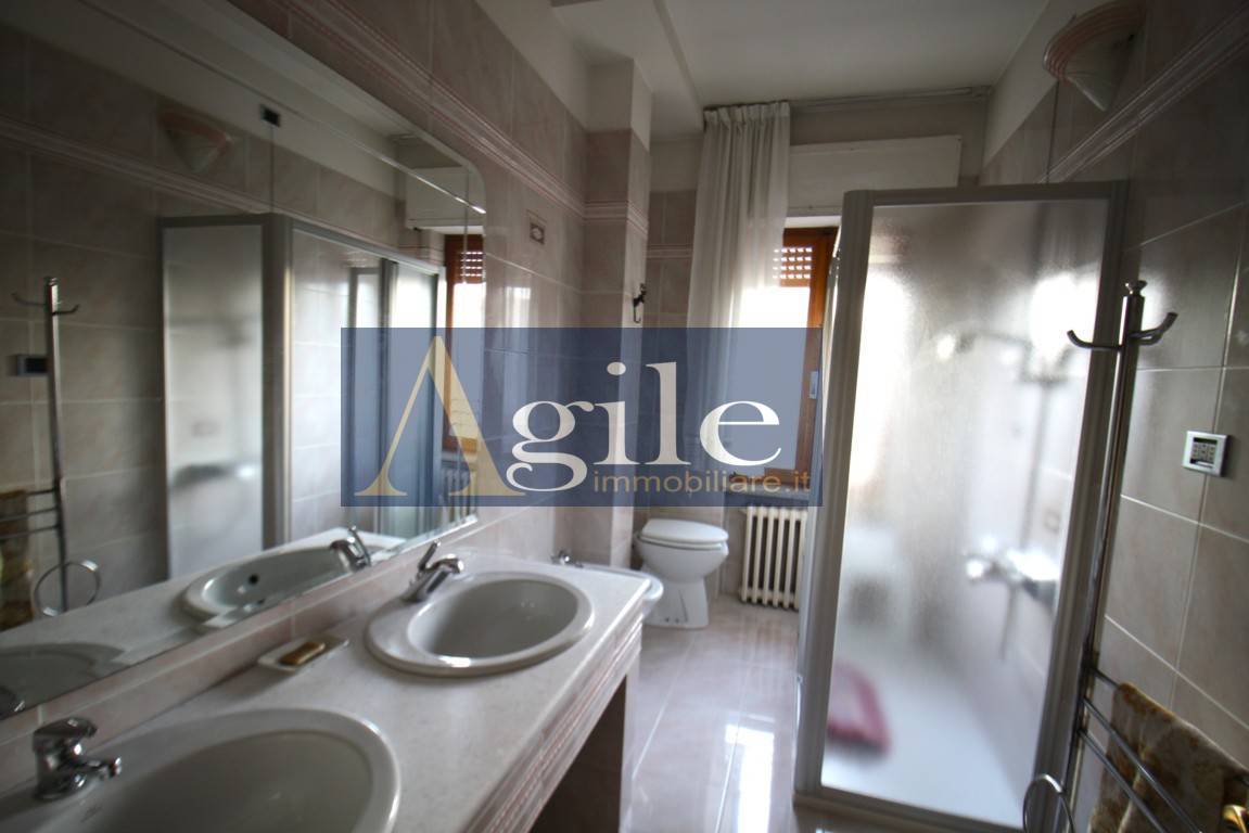 Appartamento in vendita a San Benedetto del Tronto, Centrale verso sud