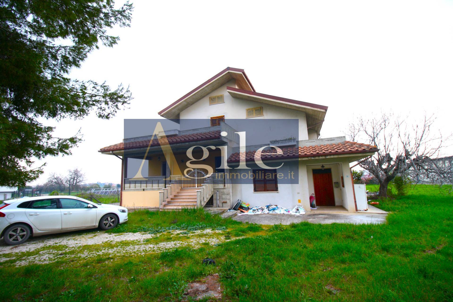 Villa in vendita a Sant'Egidio alla Vibrata