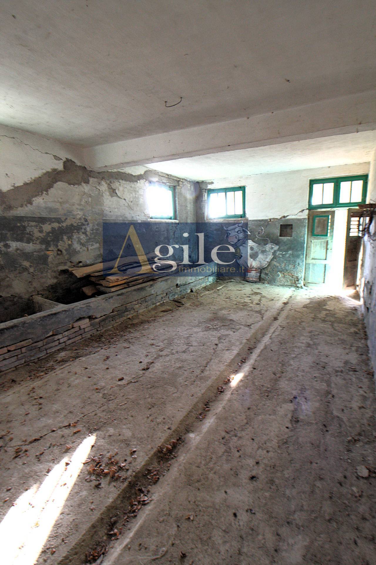 Rustico in vendita a Offida