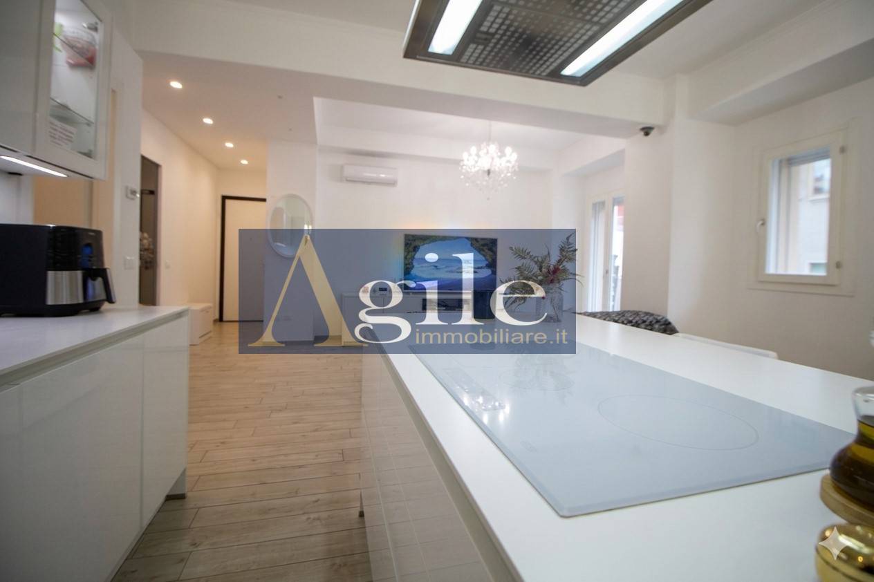 Appartamento in vendita a San Benedetto del Tronto, Centrale