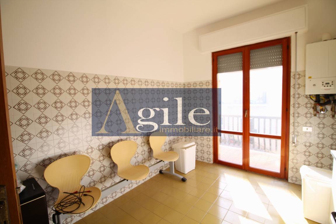 Appartamento in vendita a Sant'Omero, Garrufo