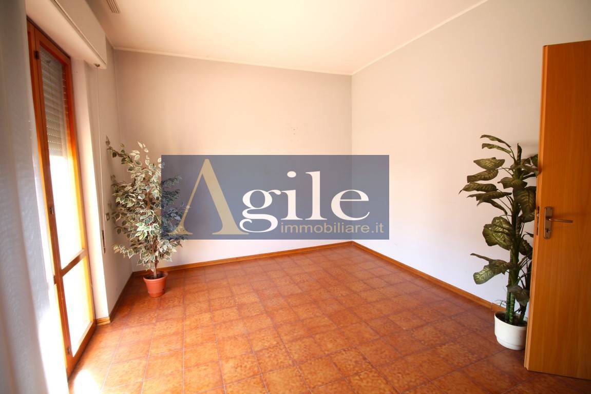 Appartamento in vendita a Sant'Omero, Garrufo