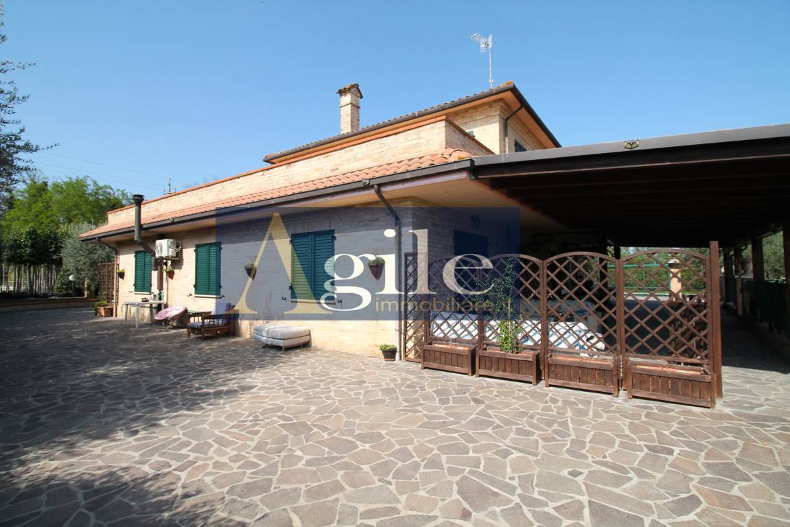 Villa in vendita a Spinetoli, Pagliare del Tronto