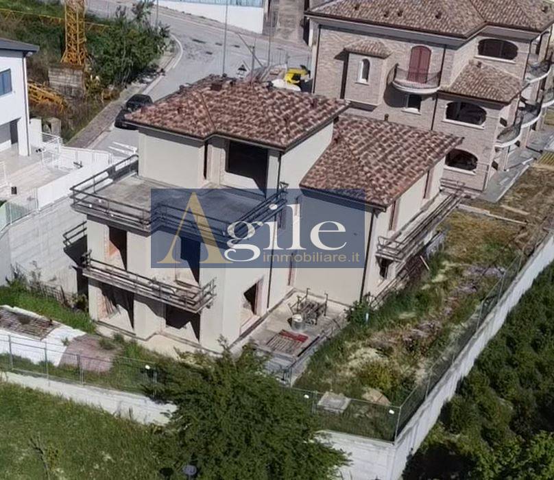 Villetta bifamiliare in vendita a Monteprandone, Collinare