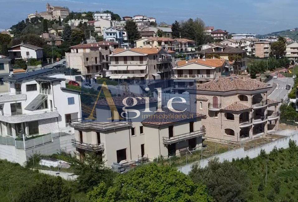 Villetta bifamiliare in vendita a Monteprandone, Collinare