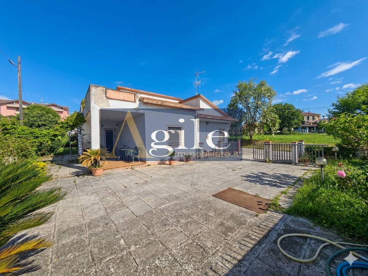 Casa indipendente in vendita a Nereto
