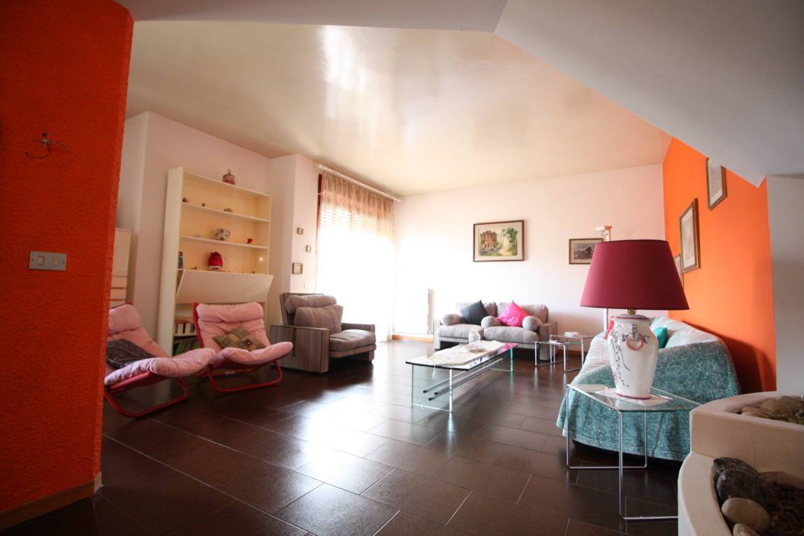Villa in vendita a Monsampolo del Tronto, Stella di Monsampolo