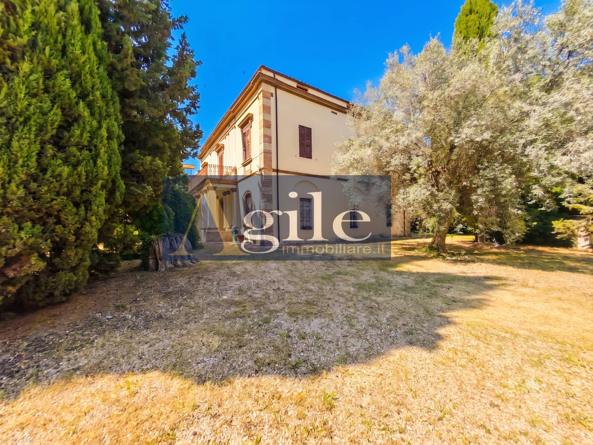 Villa in vendita a Corropoli