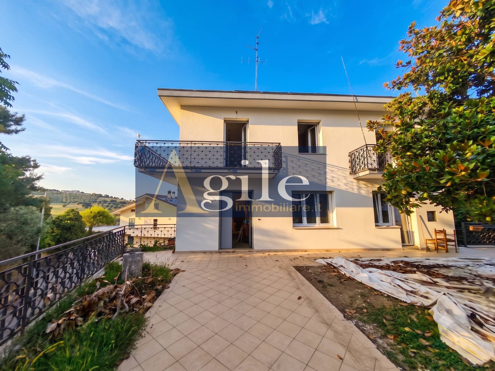 Villa in vendita a Nereto