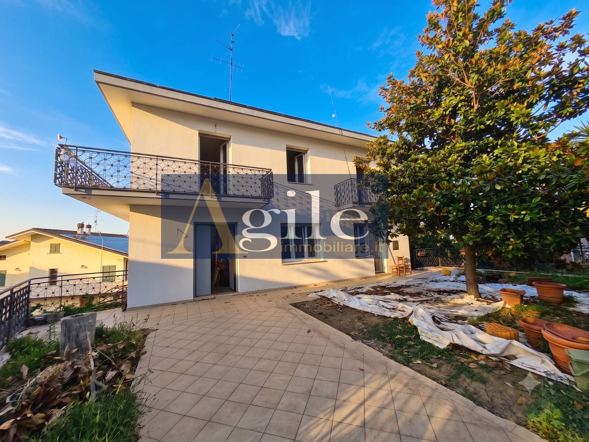Villa in vendita a Nereto