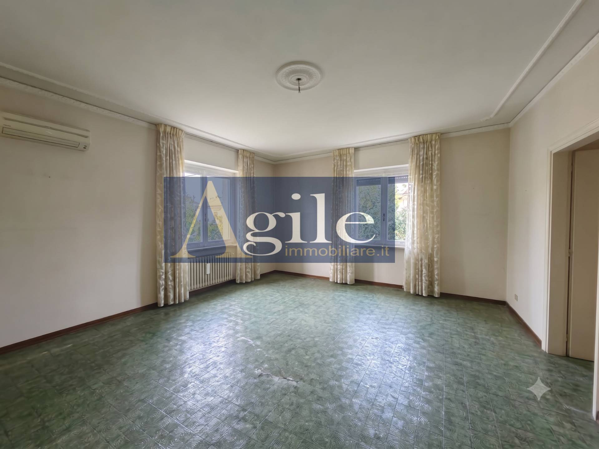 Villa in vendita a Nereto