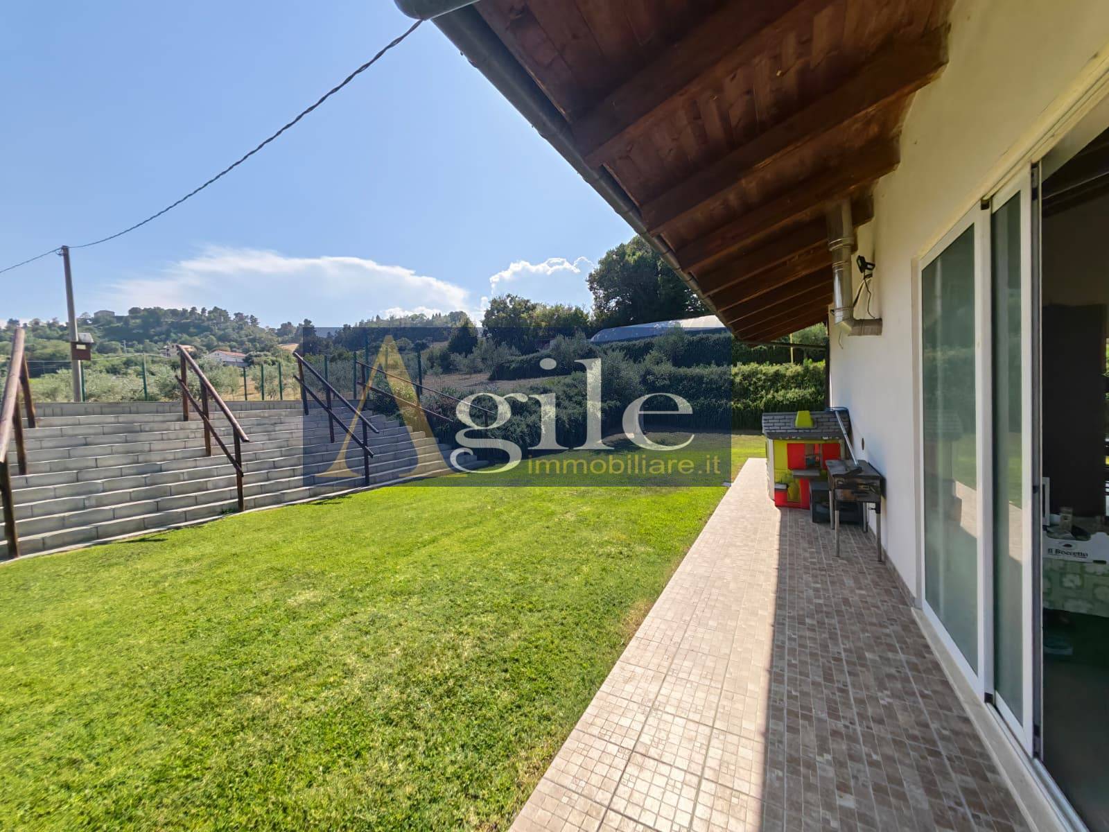 Casa indipendente in vendita a Ripatransone, centro storico