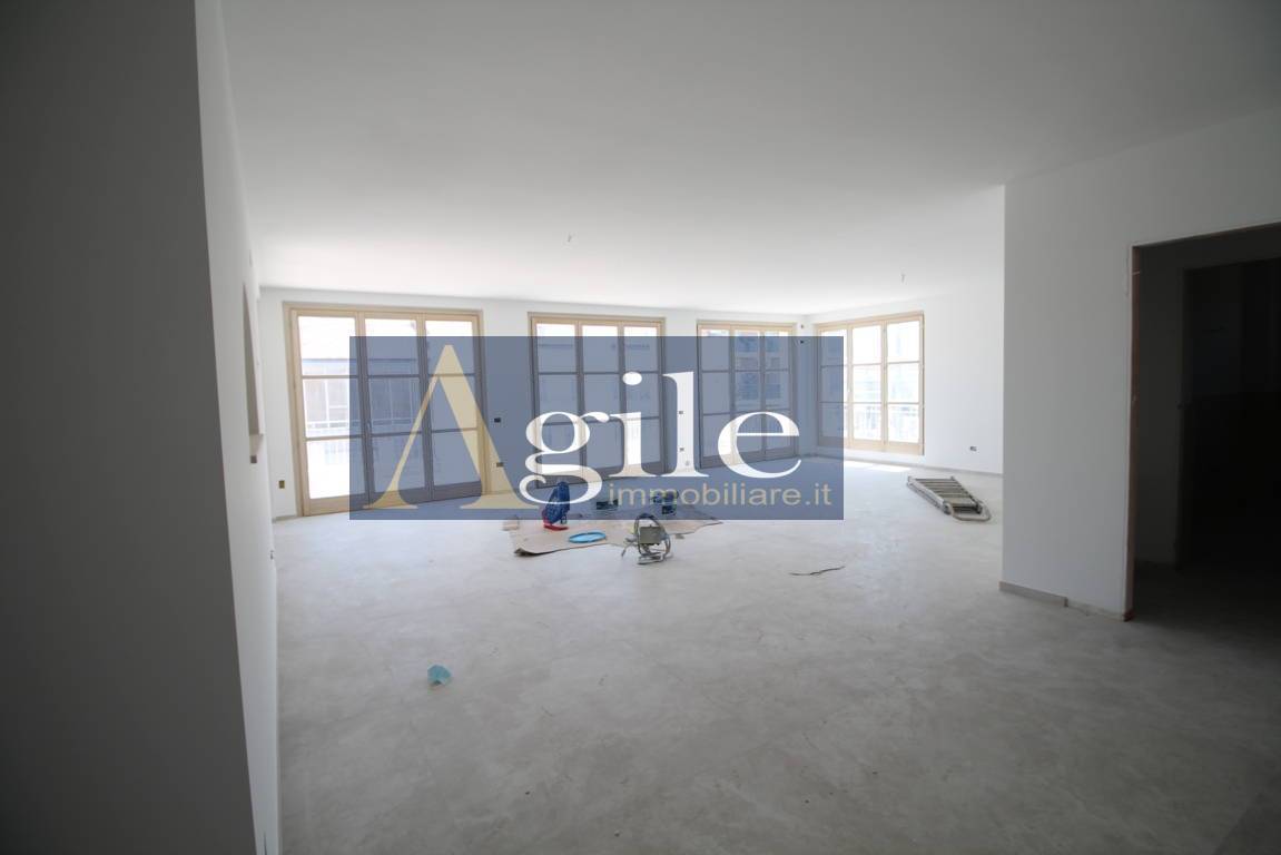 Appartamento in vendita a Martinsicuro, Villa Rosa