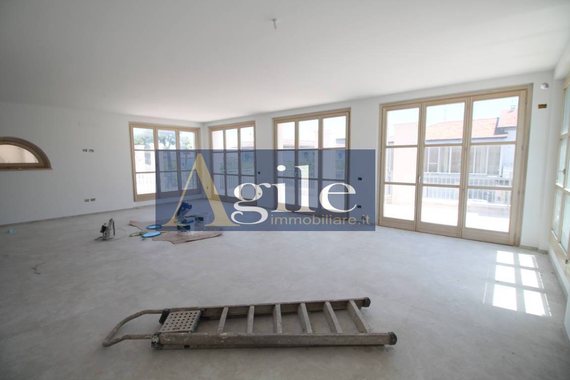 Appartamento in vendita a Martinsicuro, Villa Rosa