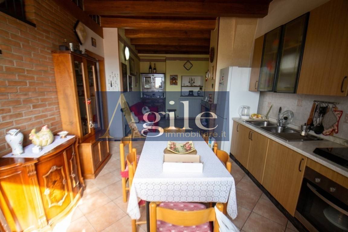 Appartamento in vendita a Colli del Tronto