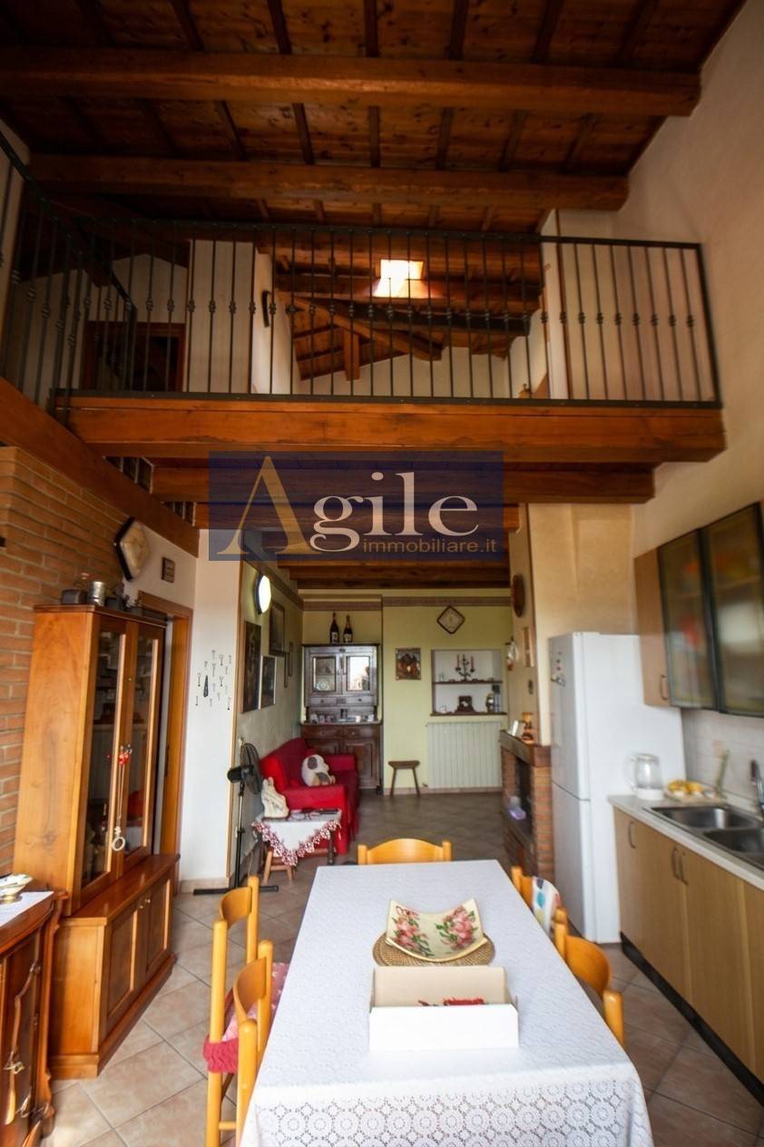 Appartamento in vendita a Colli del Tronto