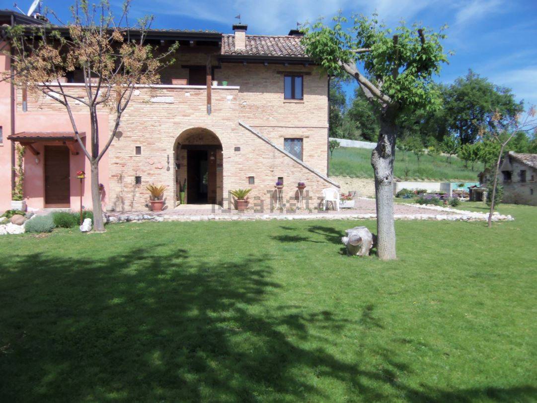 Rustico/Casale in vendita a Castel di Lama, Castel di Lama Basso