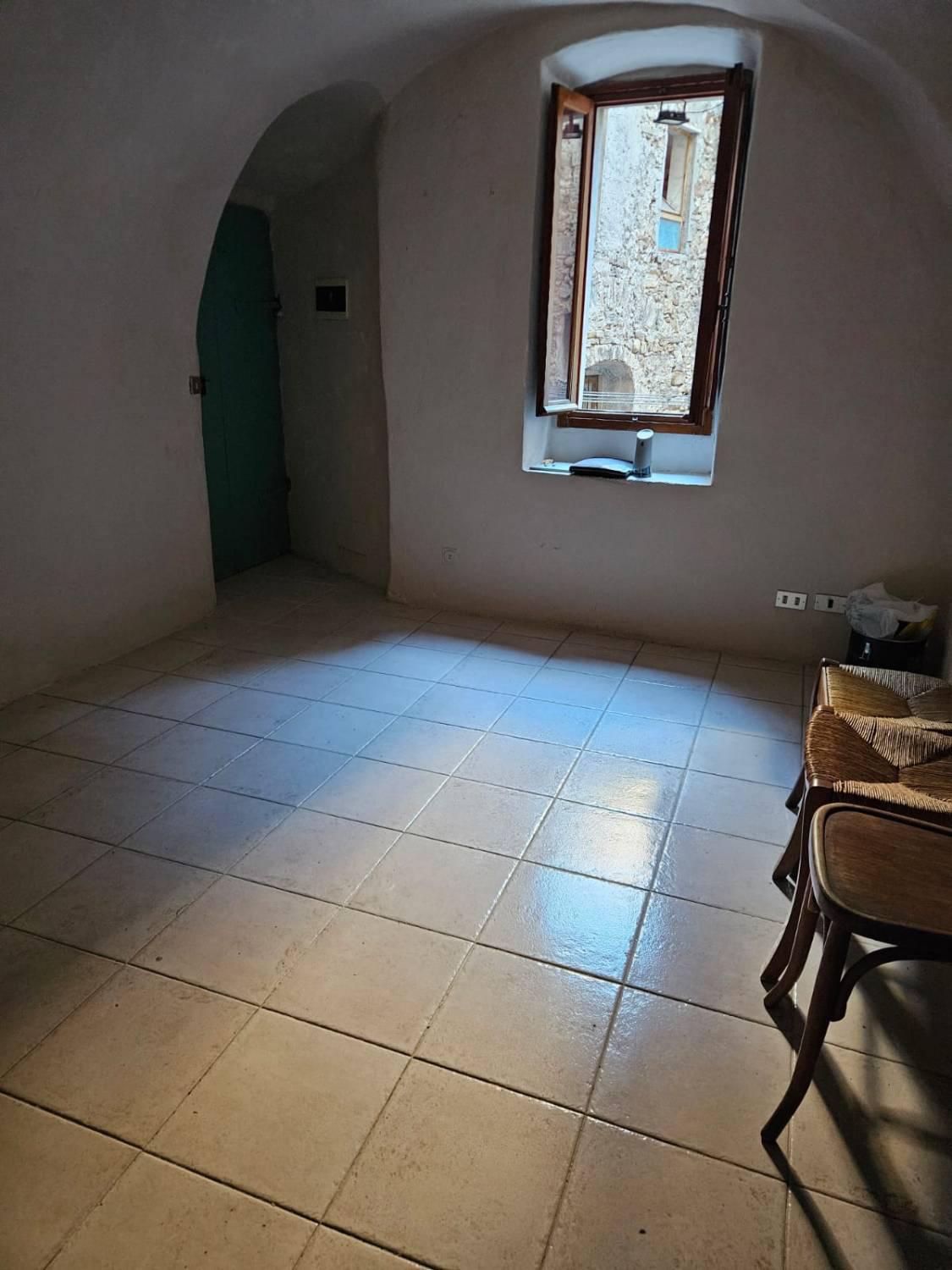 Bilocale in vendita a Bordighera