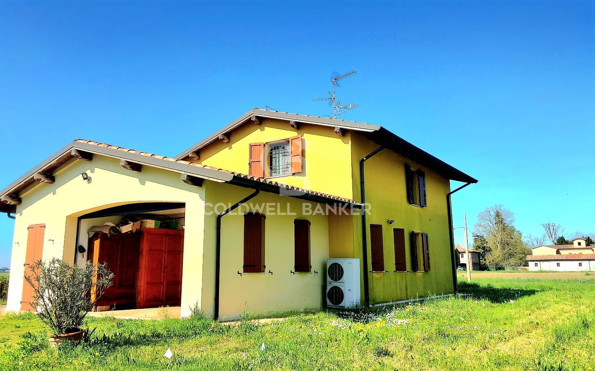 Villa in vendita a Medolla, Villafranca