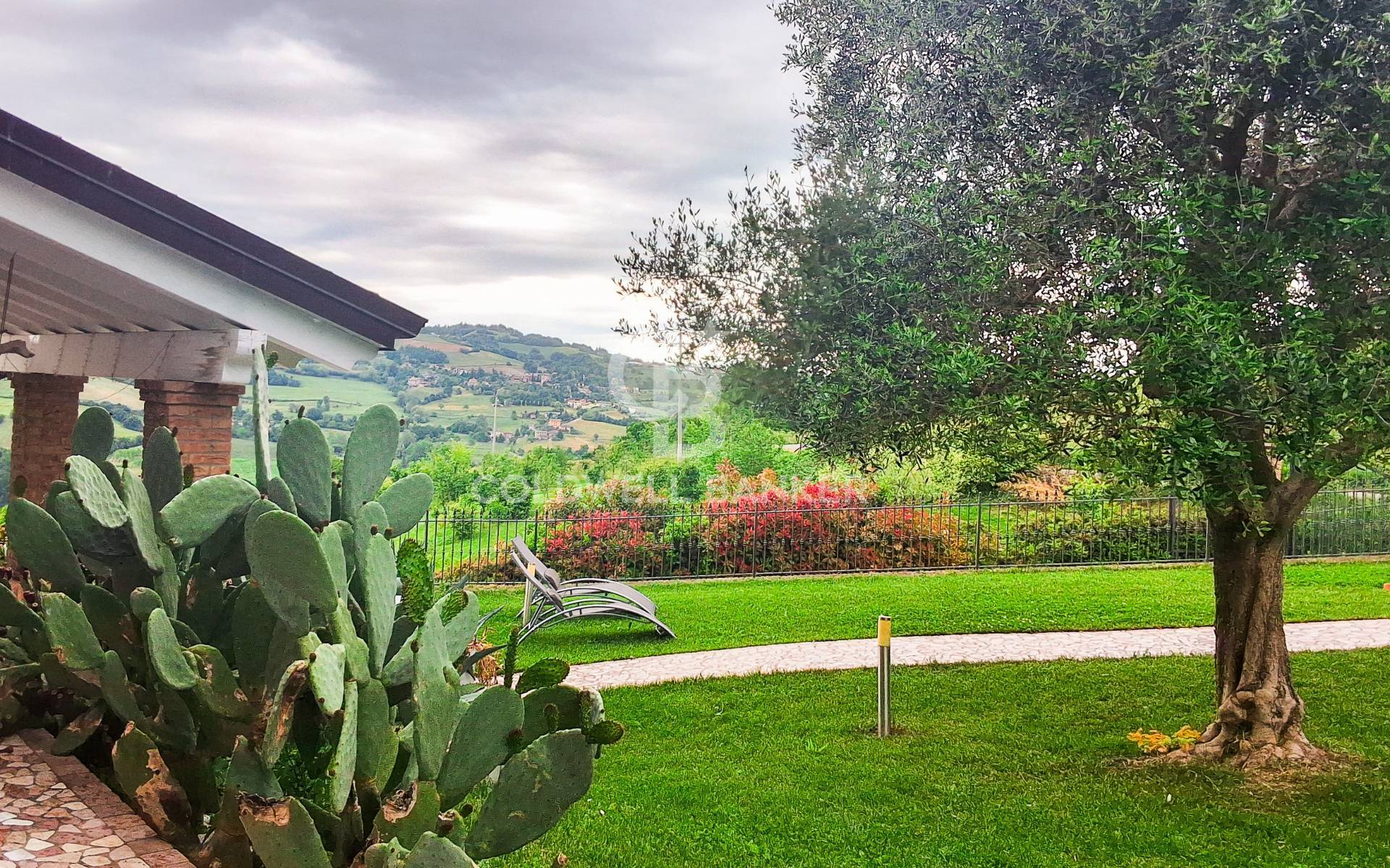 Villa in vendita a Serramazzoni, Pazzano di Sopra