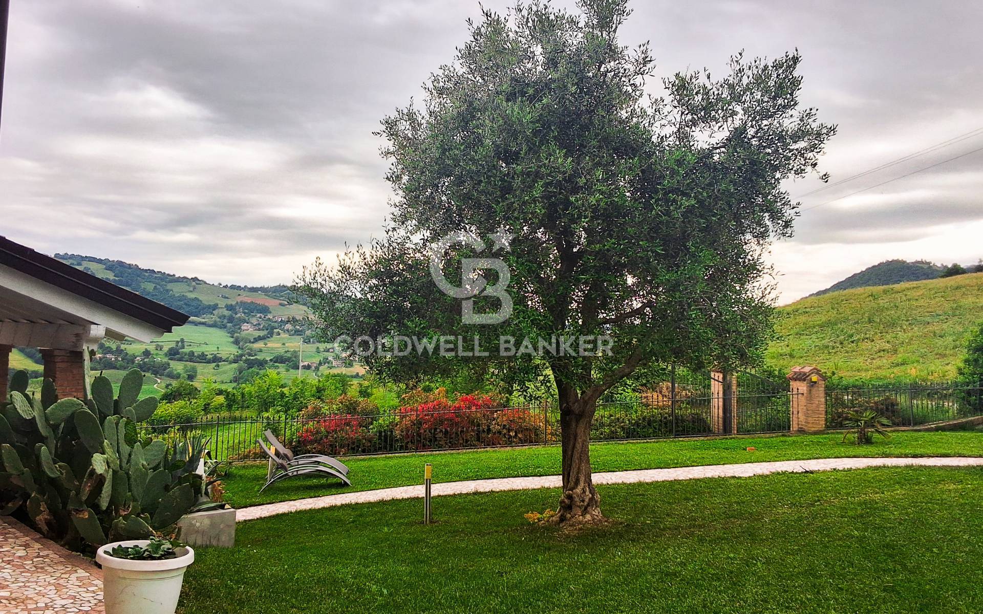 Villa in vendita a Serramazzoni, Pazzano di Sopra