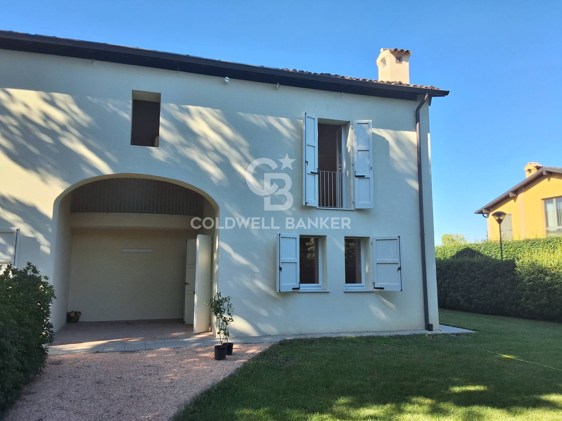 Villa bifamiliare in vendita a Rubiera, Fontana