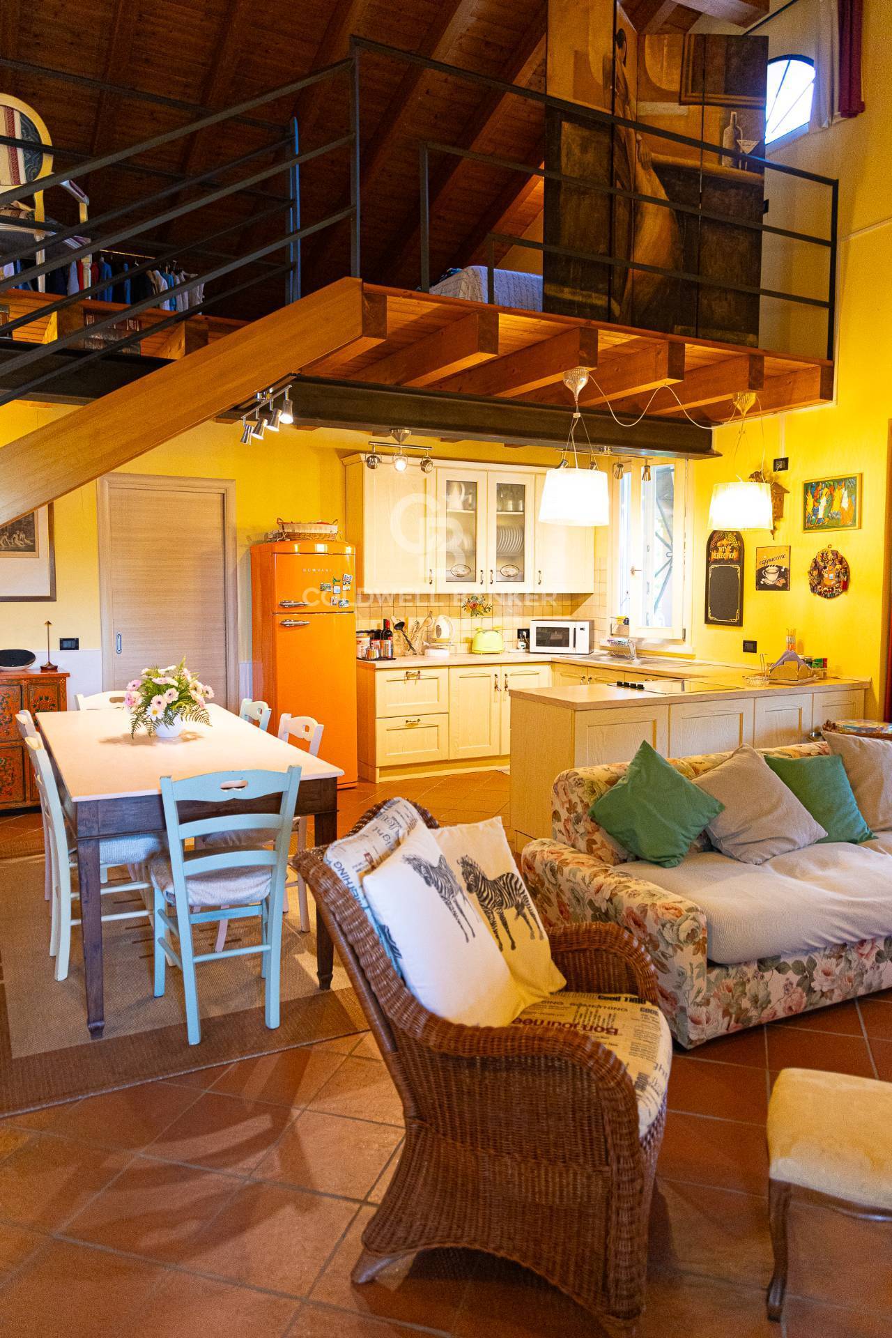 Villa in vendita a Roncoferraro, Casale