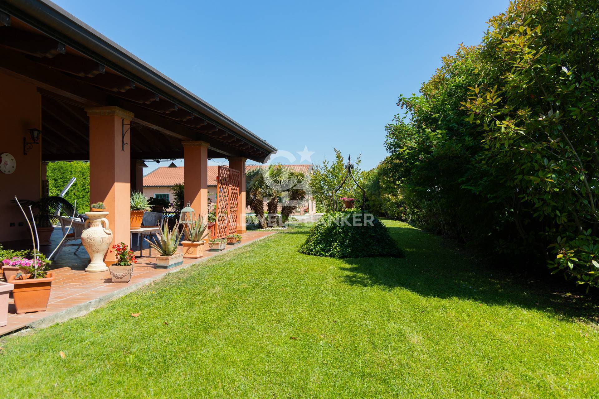 Villa in vendita a Roncoferraro, Casale