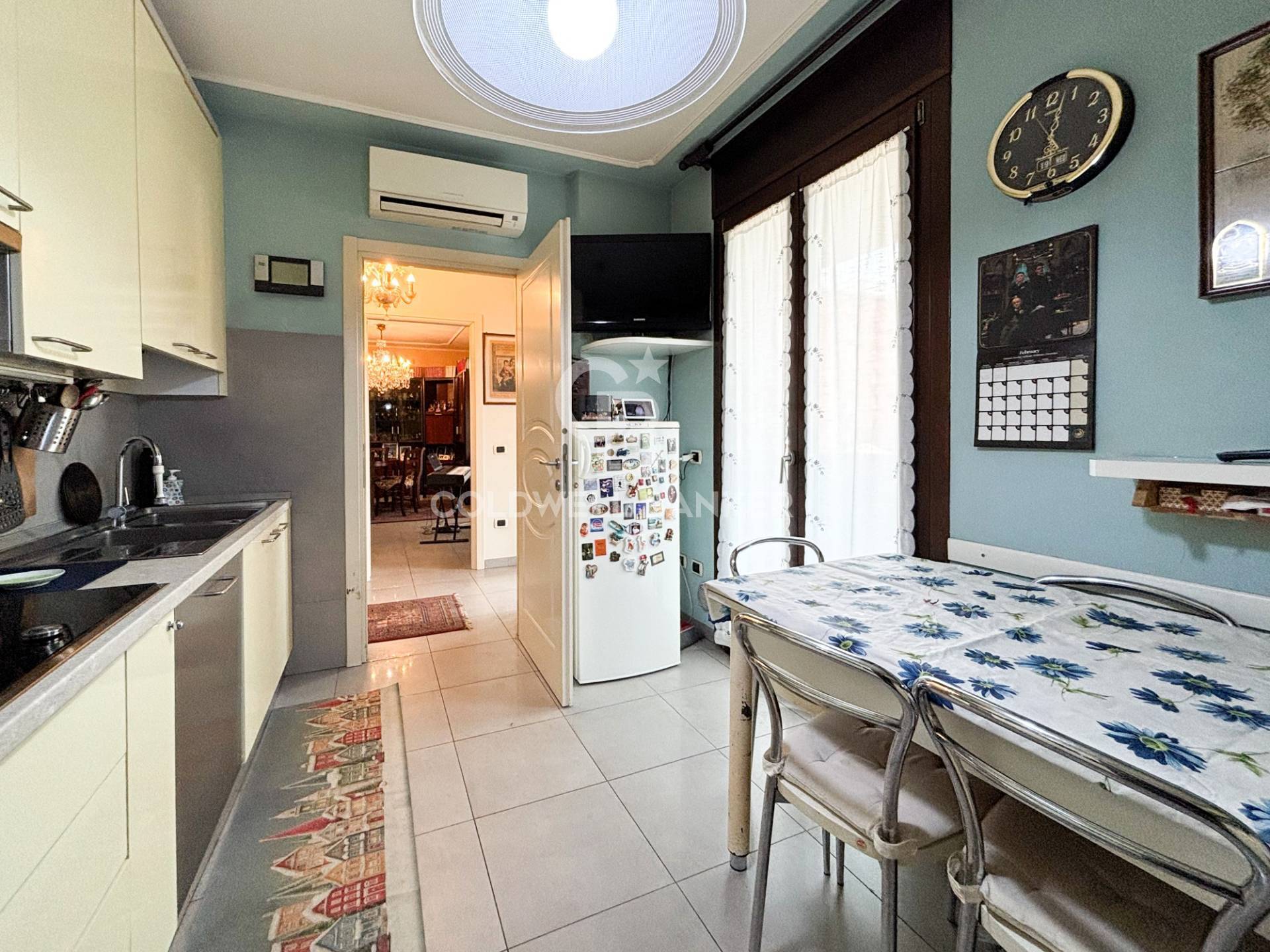 4 o pi locali in vendita a Modena, San Lazzaro